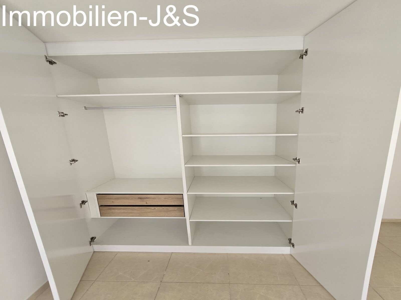 Einbauschrank