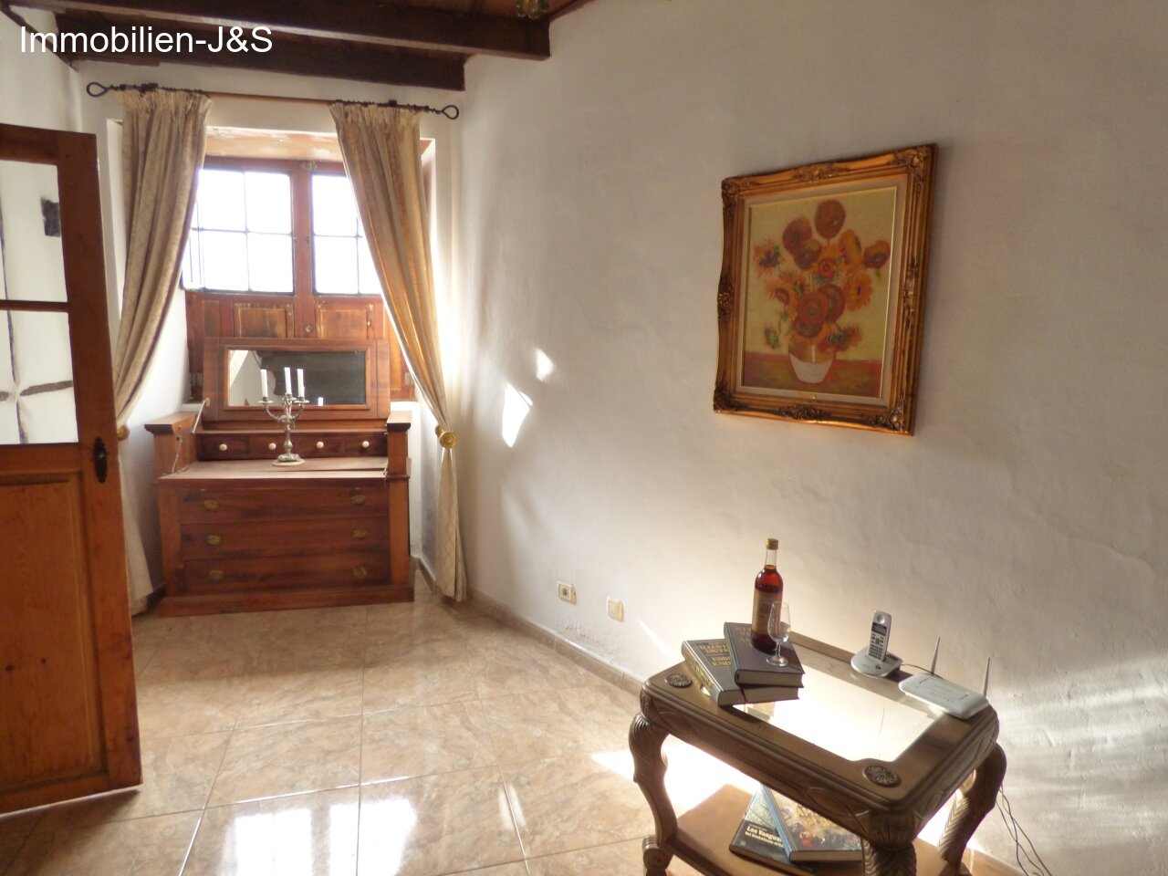 Extraordinary Canarian town house in the north of Tenerife with outbuildings