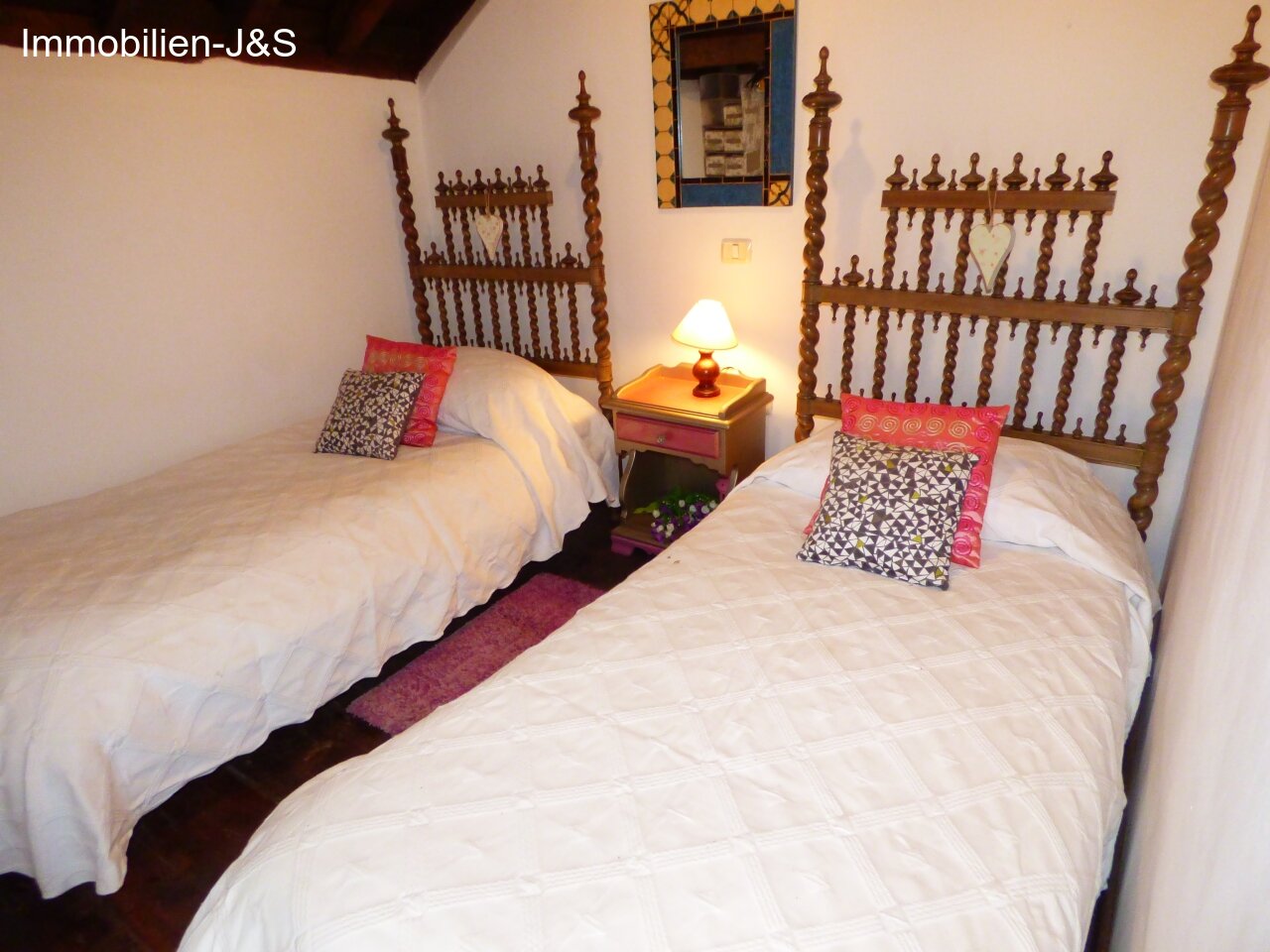 Extraordinary Canarian town house in the north of Tenerife with outbuildings