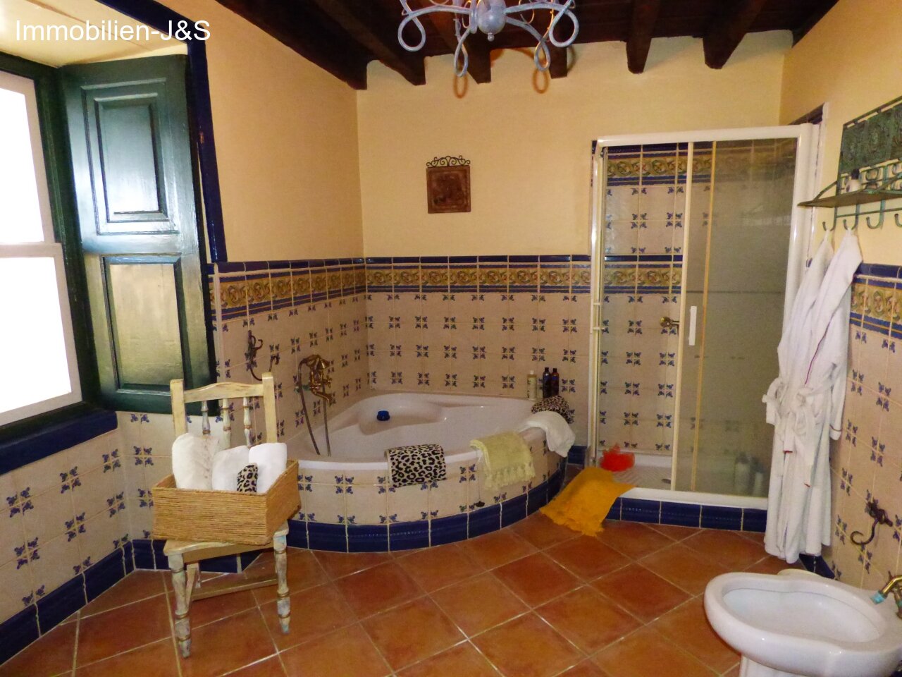 Extraordinary Canarian town house in the north of Tenerife with outbuildings