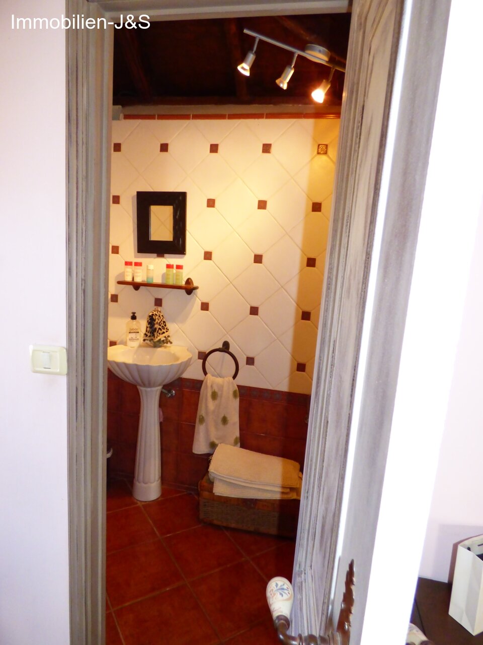 Extraordinary Canarian town house in the north of Tenerife with outbuildings