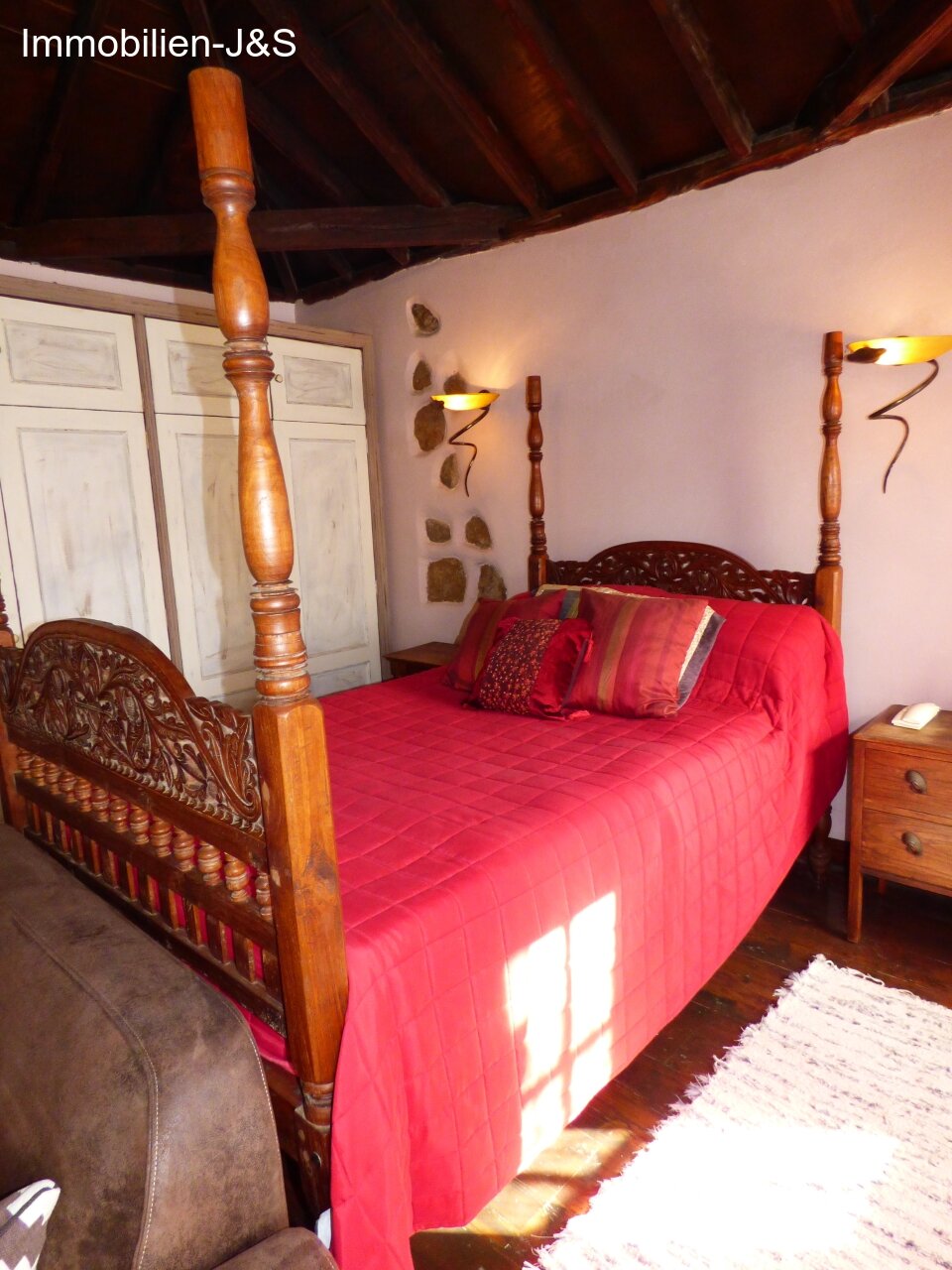 Extraordinary Canarian town house in the north of Tenerife with outbuildings