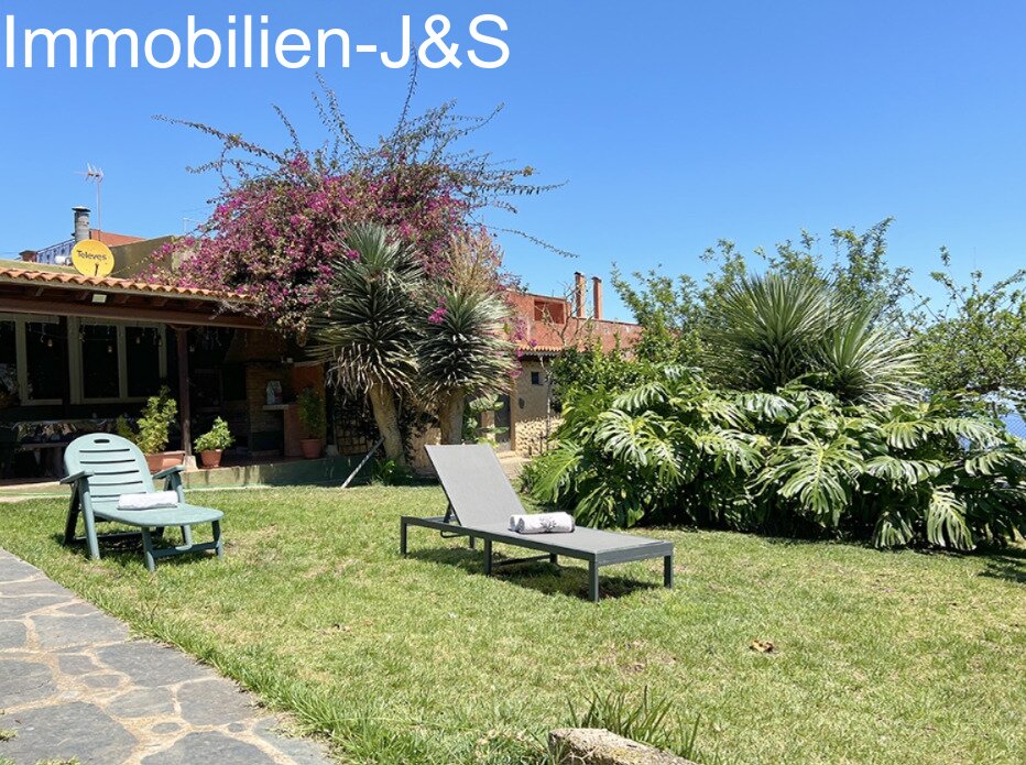 Magnificent detached house with large garden in Orotava