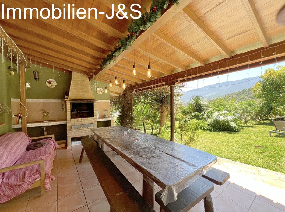 Magnificent detached house with large garden in Orotava