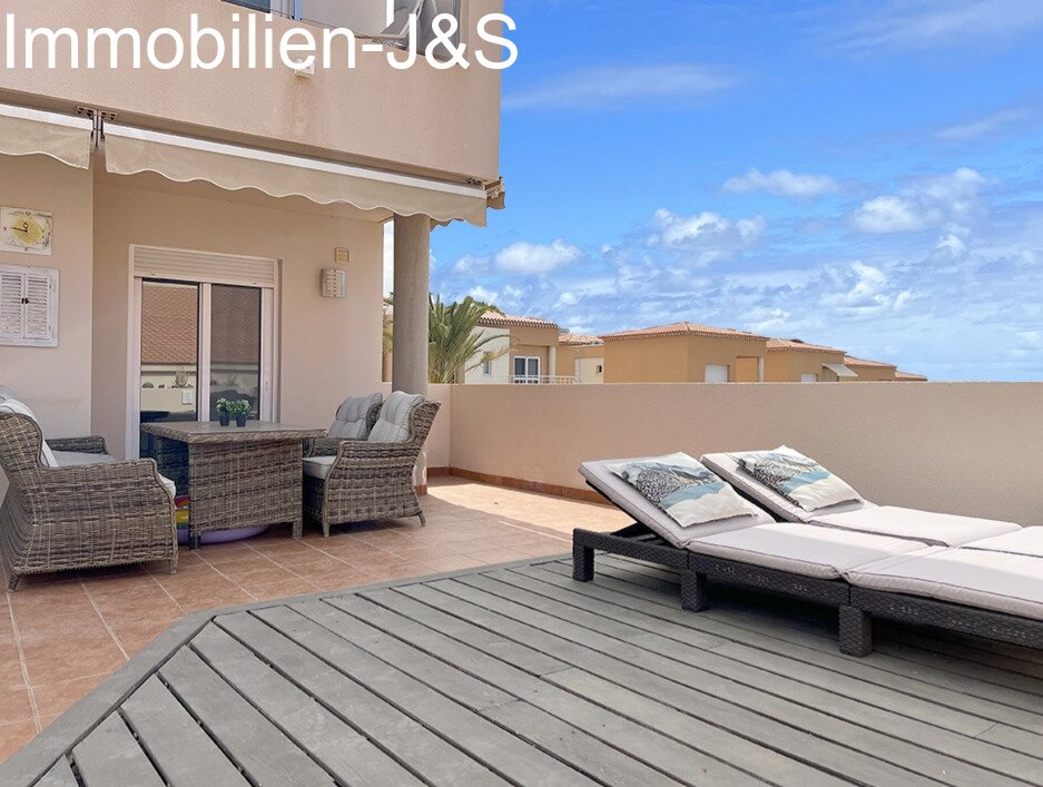 Cozy townhouse for sale on the southwest coast of Tenerife, in the beautiful tourist area of Puerto de Santiago.