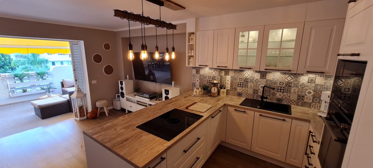 Open kitchen