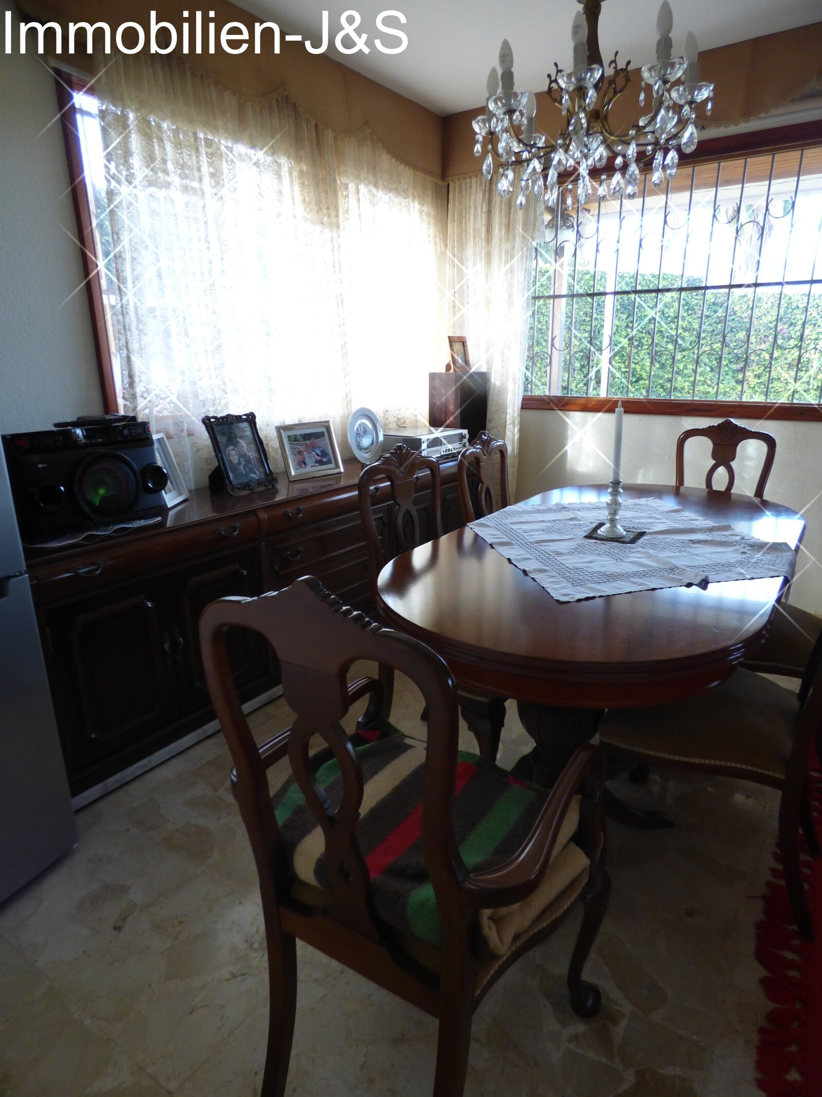 Living-dining room