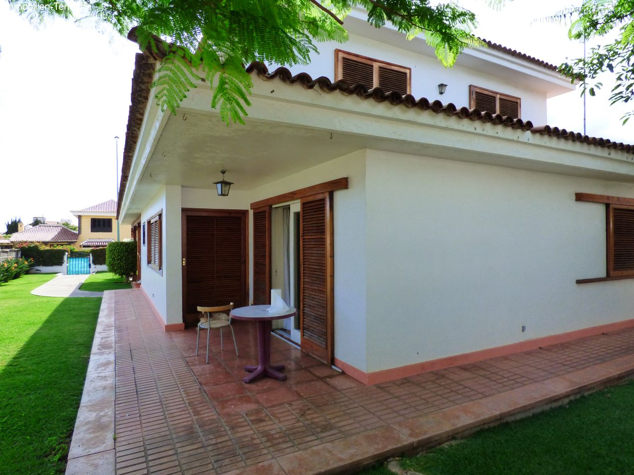Bungalow con mucho espacio y parcela en el corazón de La Paz, Puerto de la Cruz