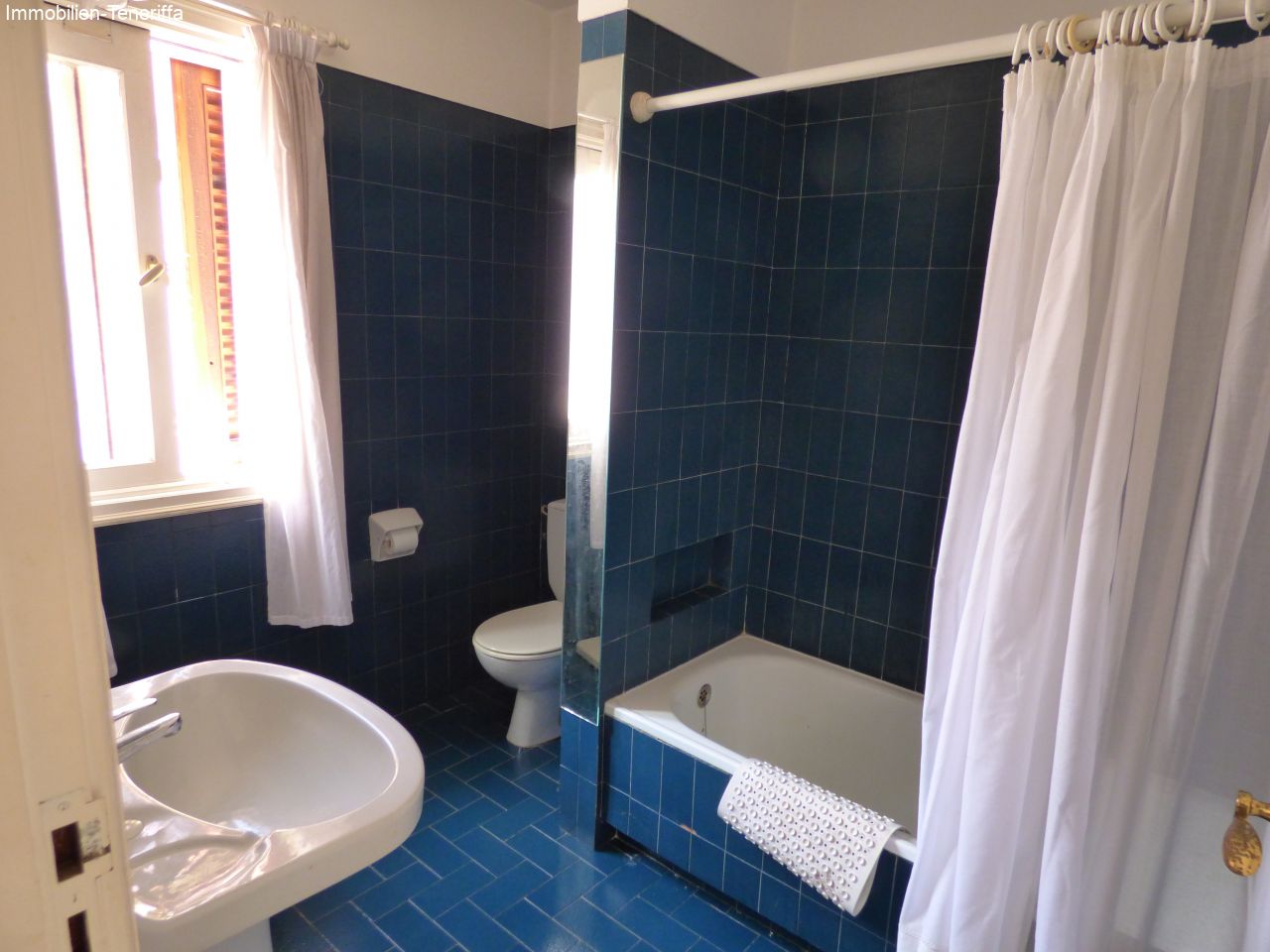 Bungalow con mucho espacio y parcela en el corazón de La Paz, Puerto de la Cruz