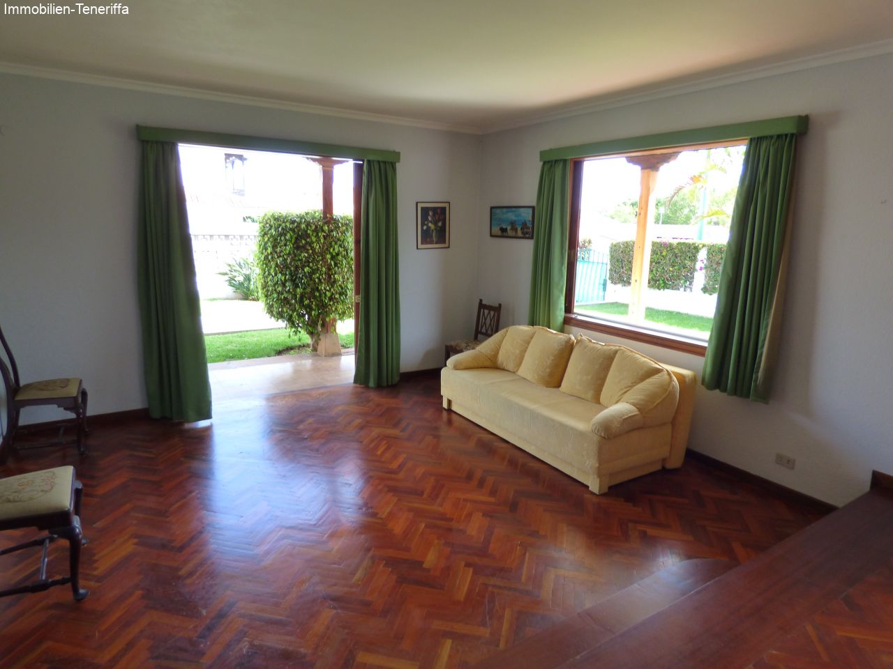 Bungalow con mucho espacio y parcela en el corazón de La Paz, Puerto de la Cruz