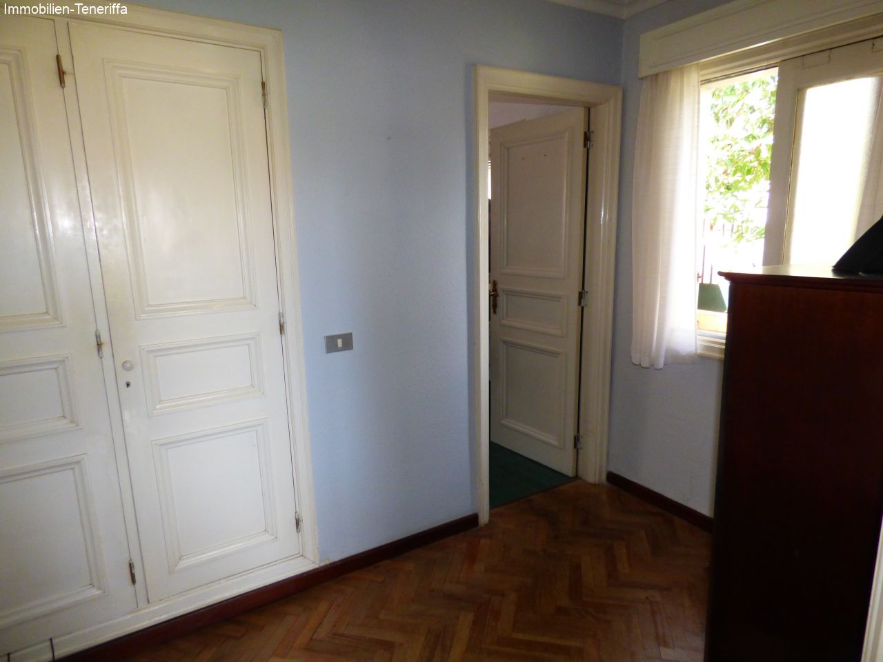 Bungalow con mucho espacio y parcela en el corazón de La Paz, Puerto de la Cruz