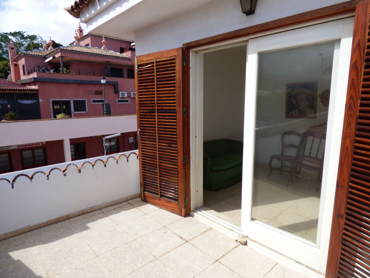 Bungalow con mucho espacio y parcela en el corazón de La Paz, Puerto de la Cruz