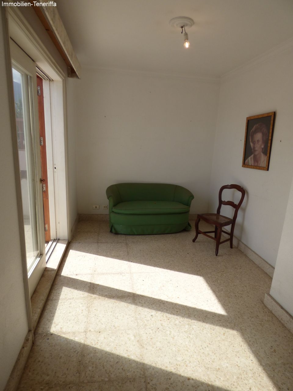 Bungalow con mucho espacio y parcela en el corazón de La Paz, Puerto de la Cruz