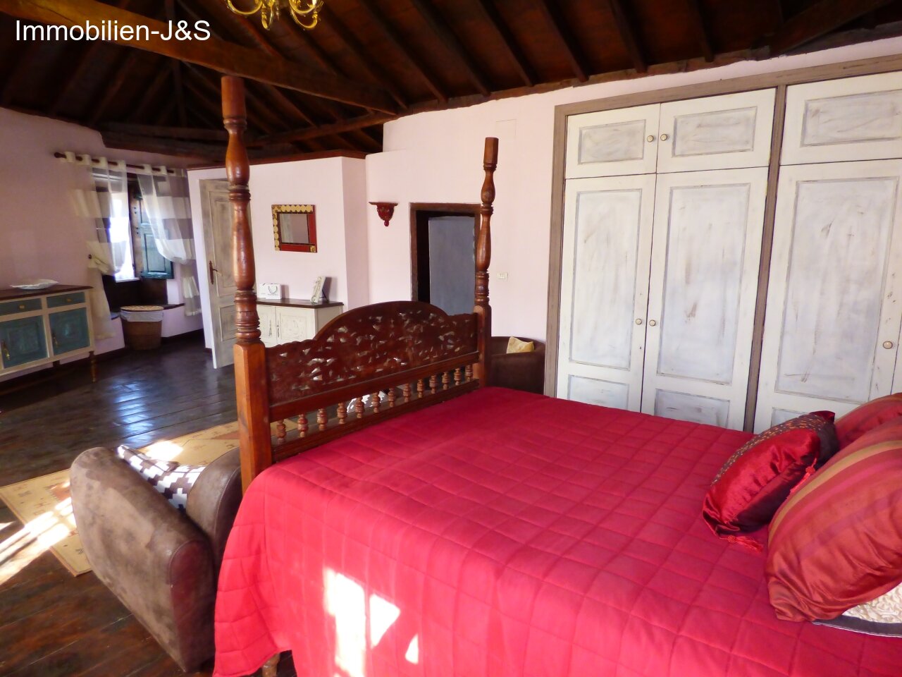 Extraordinaria casa de pueblo canaria en el norte de Tenerife con dependencias