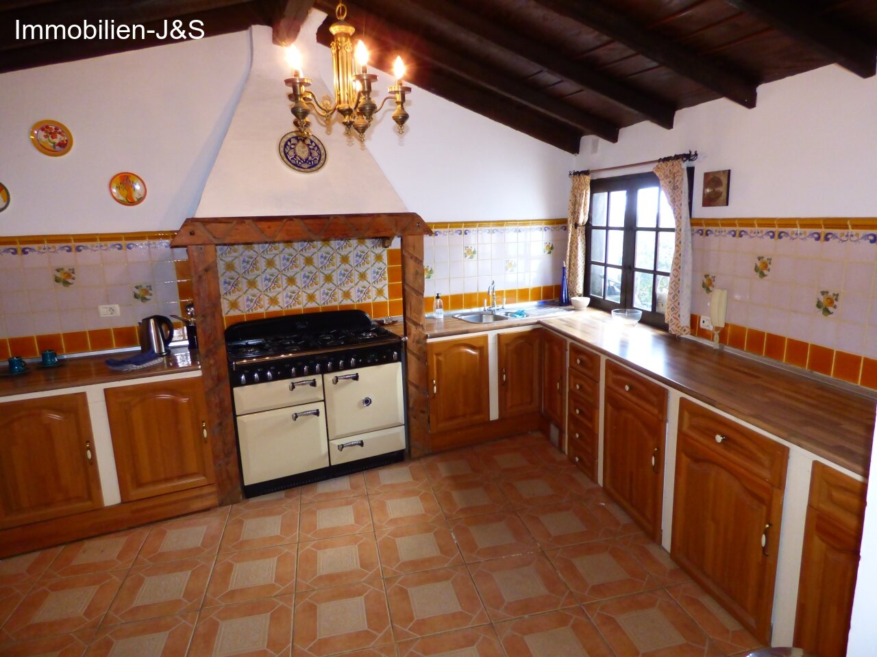 Extraordinaria casa de pueblo canaria en el norte de Tenerife con dependencias